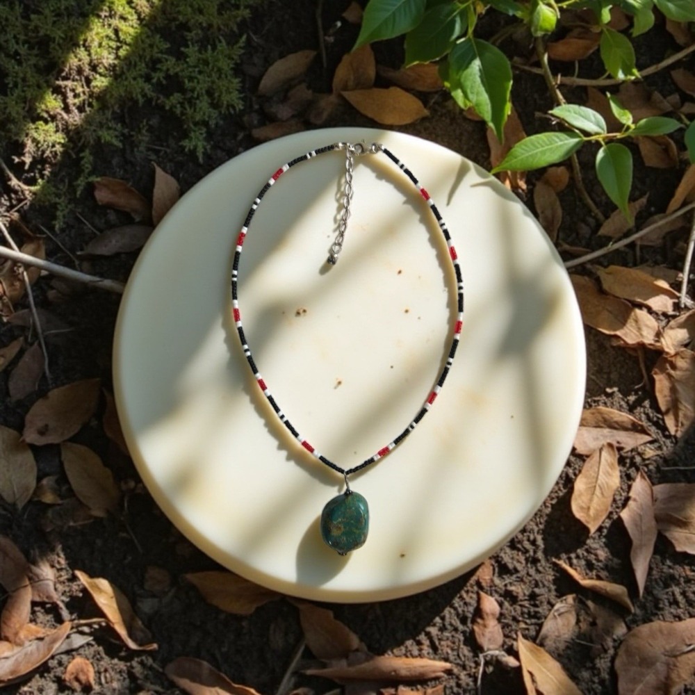 Vintage Southwestern Chunky Turquoise Pendant Coral Onyx Seed Bead 18" Necklace
